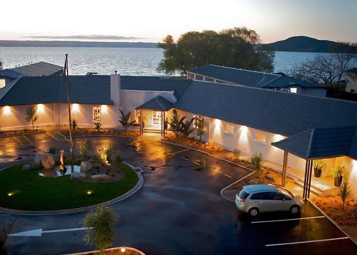 Wai Ora Lakeside Spa Resort